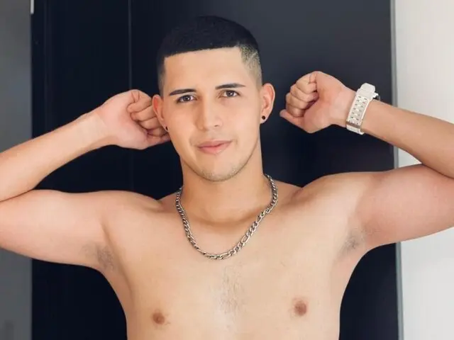 JulianCruz's Premium Pictures and Videos 