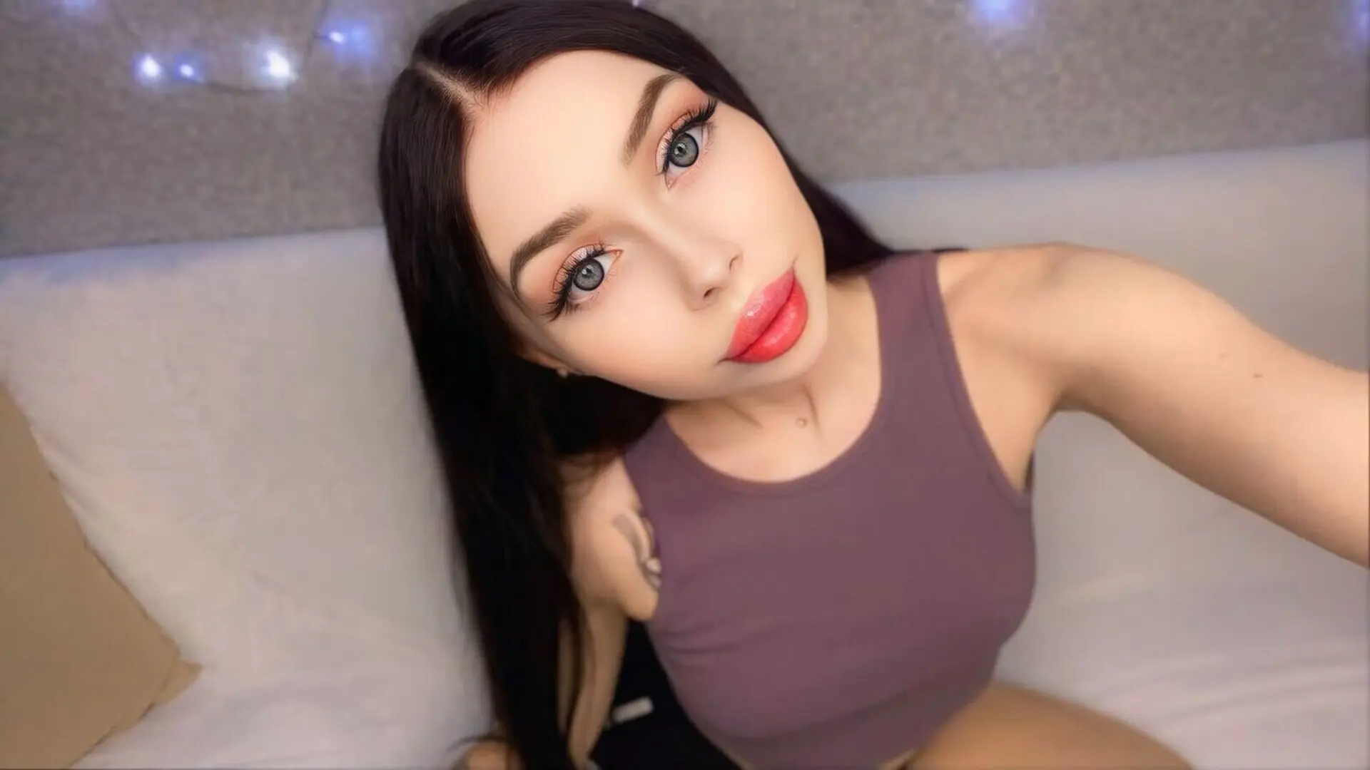 AmyTixy's Premium Pictures and Videos 