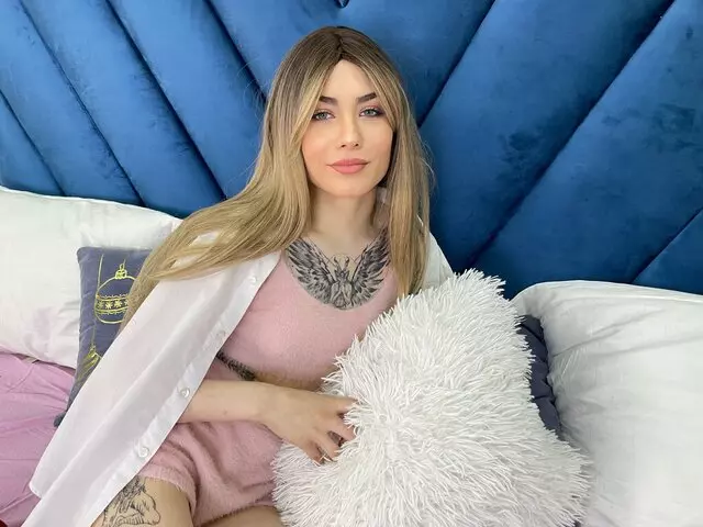 DinaApril's Premium Pictures and Videos 