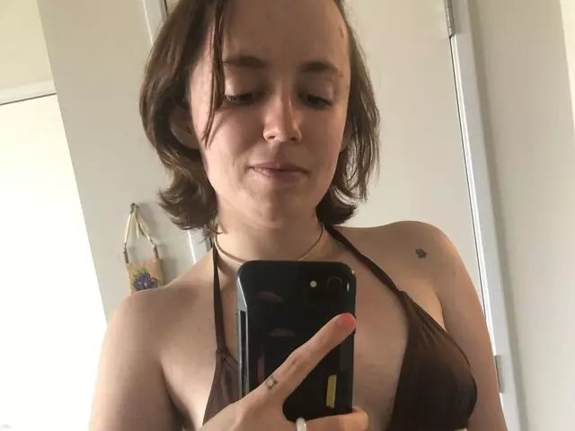 NessieMoon's Premium Pictures and Videos 