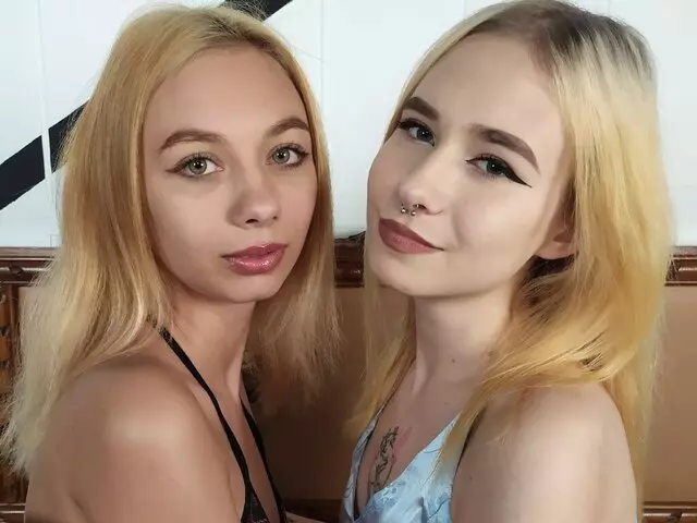 KarenAndAlison's Premium Pictures and Videos 
