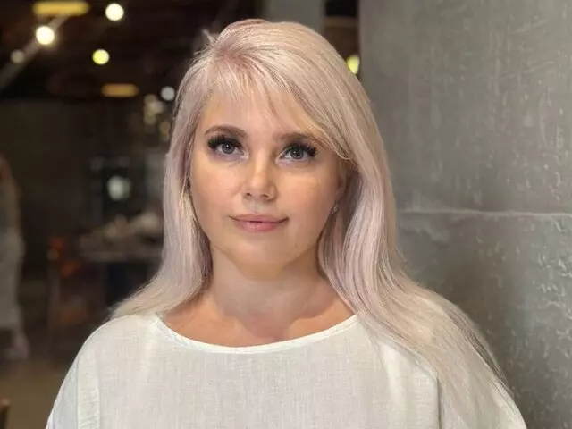 EmmaPill's Premium Pictures and Videos 