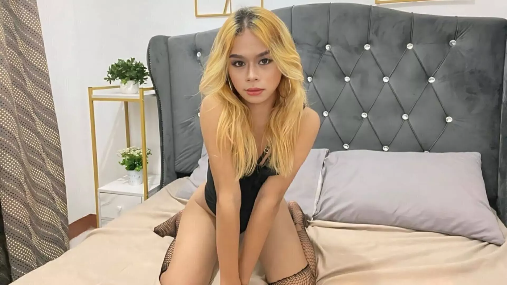 ZoeeMiless's Premium Pictures and Videos 